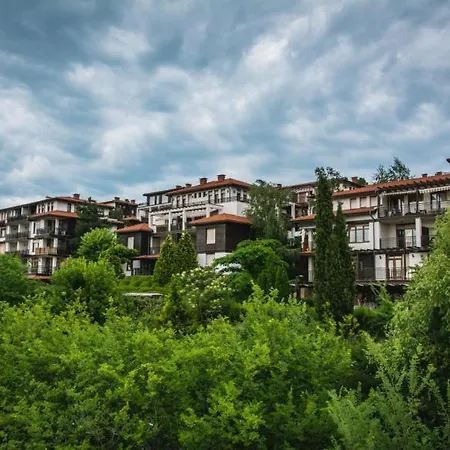 Marina Hills سوزوبول